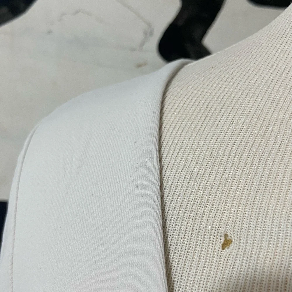 Aritzia Babaton Contour Scoopneck Longsleeve - Picture 6 of 8